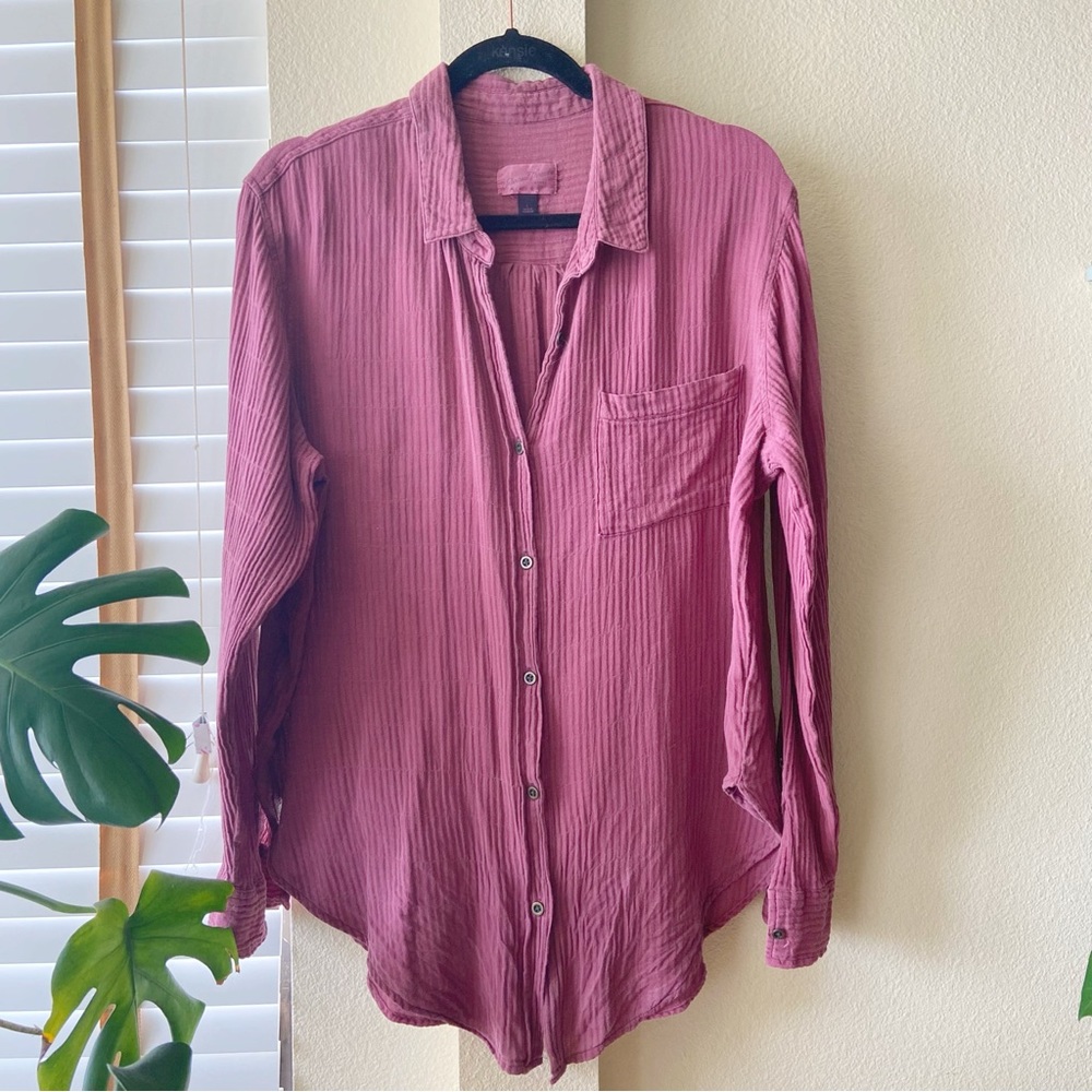 Universal Threads Raspberry Button Front Blouse